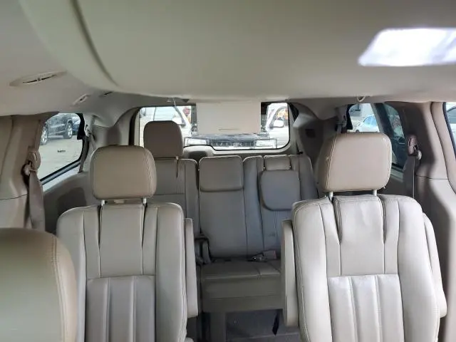2016 CHRYSLER TOWN & COUNTRY TOURING  