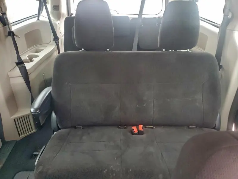 2013 DODGE GRAND CARAVAN SE  