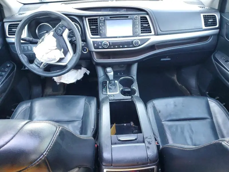 2015 TOYOTA HIGHLANDER XLE  