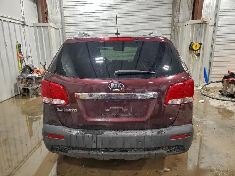 2012 KIA SORENTO BASE  