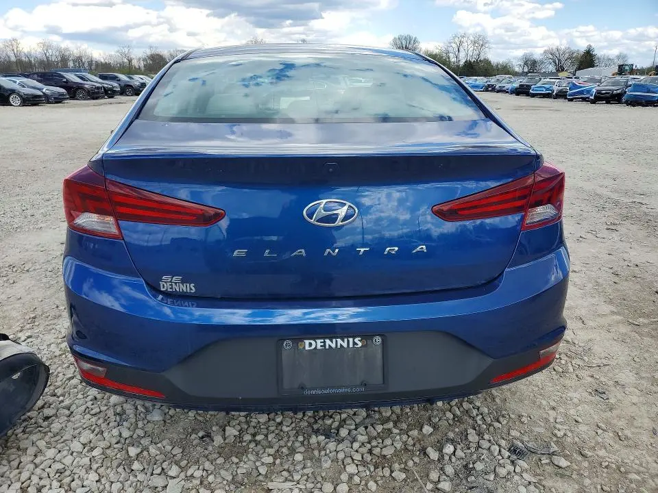 2020 HYUNDAI ELANTRA SE  