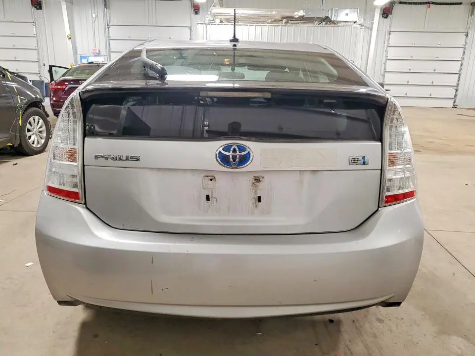 2010 TOYOTA PRIUS II  