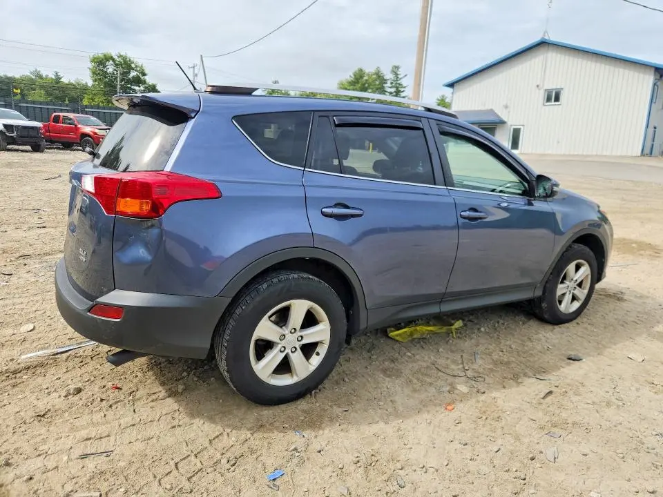 2014 TOYOTA RAV4 XLE  