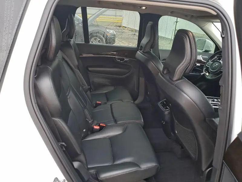 2019 VOLVO XC90 T5 MOMENTUM  