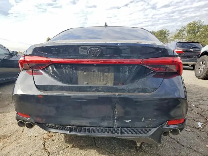 2019 TOYOTA AVALON XLE  