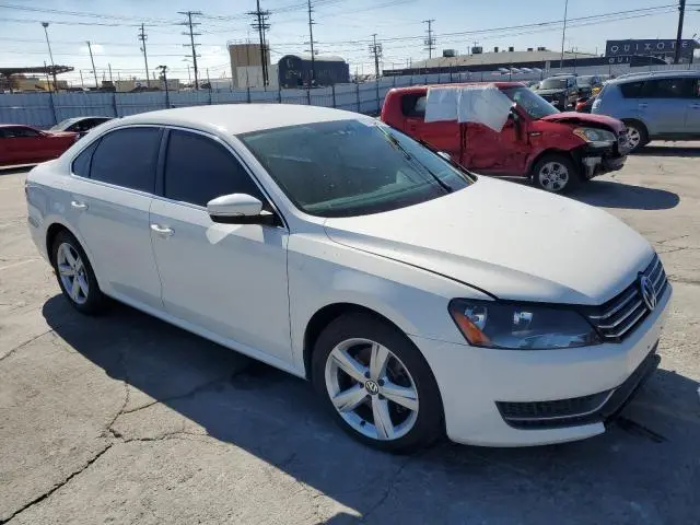 2013 VOLKSWAGEN PASSAT SE