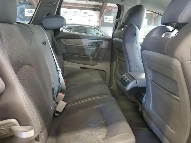 2016 CHEVROLET TRAVERSE LS  