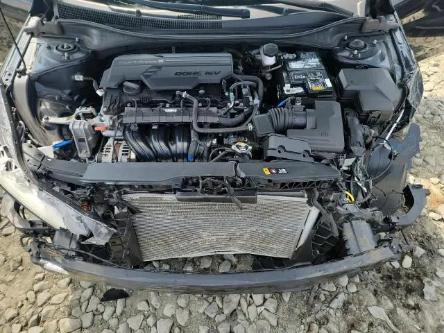 2021 HYUNDAI ELANTRA SE  