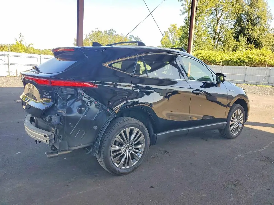 2021 TOYOTA VENZA XLE  