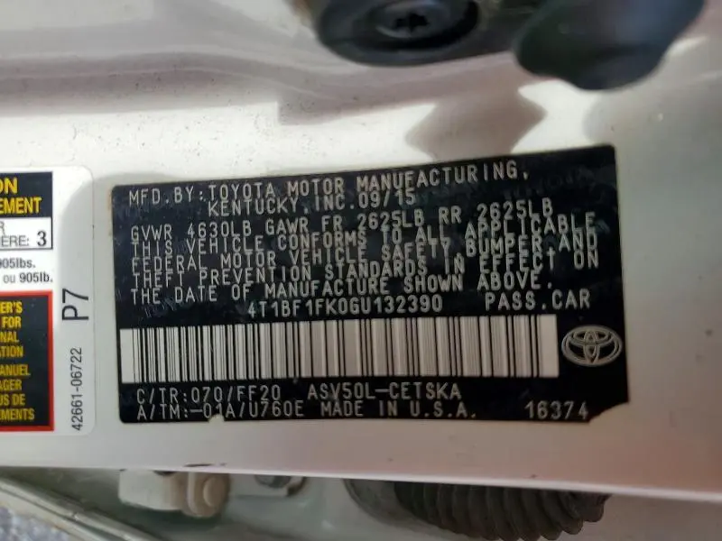 2016 TOYOTA CAMRY SE  