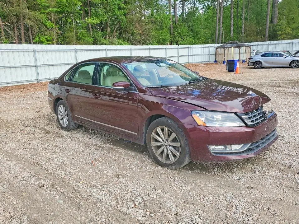 2013 VOLKSWAGEN PASSAT SEL  