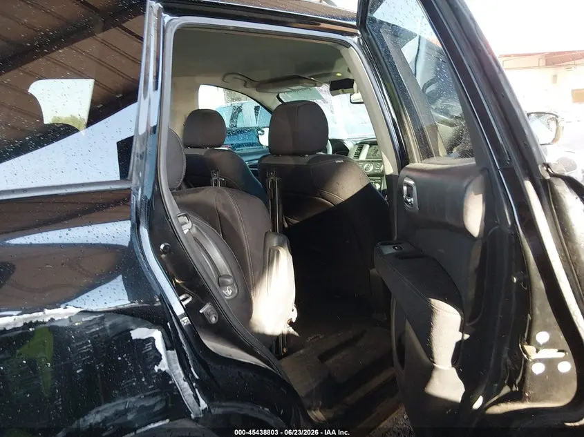 2017 NISSAN PATHFINDER SV