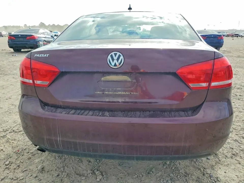 2012 VOLKSWAGEN PASSAT S  