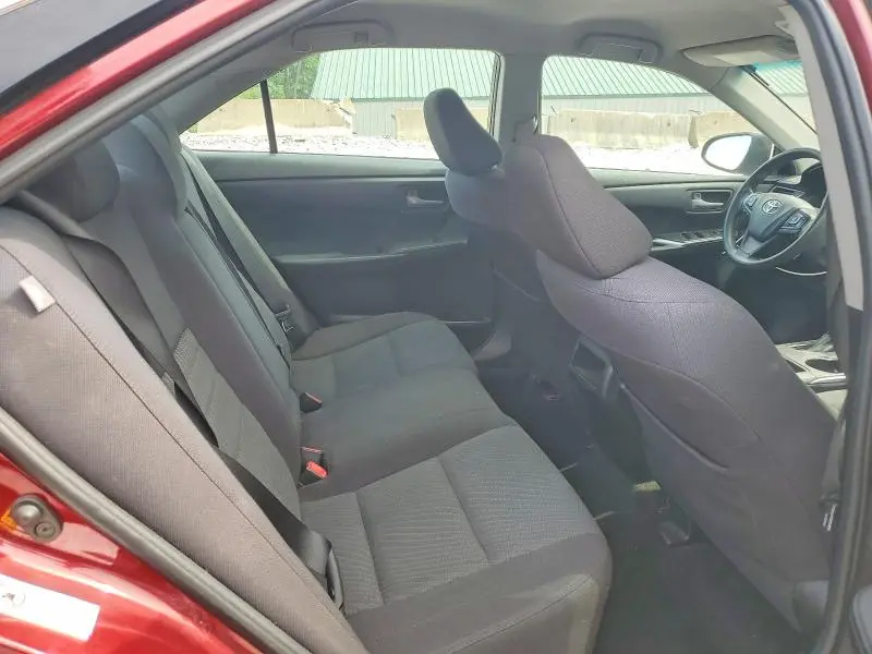 2016 TOYOTA CAMRY LE  