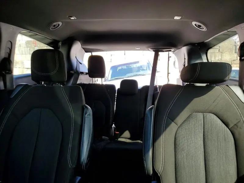 2023 CHRYSLER PACIFICA TOURING  