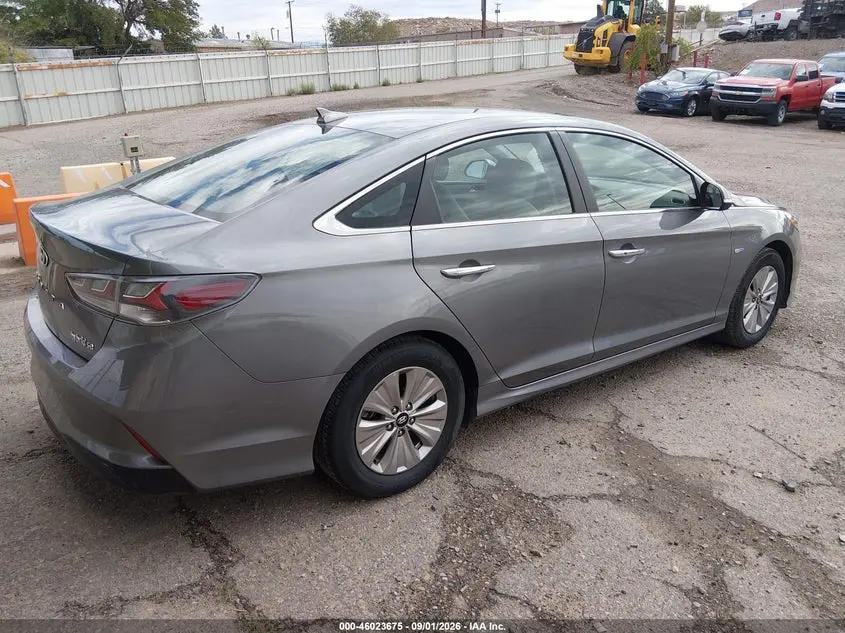 2018 HYUNDAI SONATA HYBRID SE