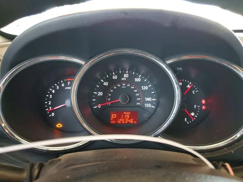 2013 KIA SORENTO LX  
