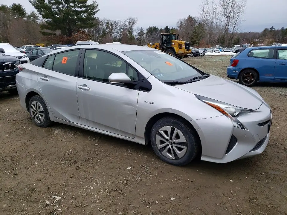 2018 TOYOTA PRIUS THREE  