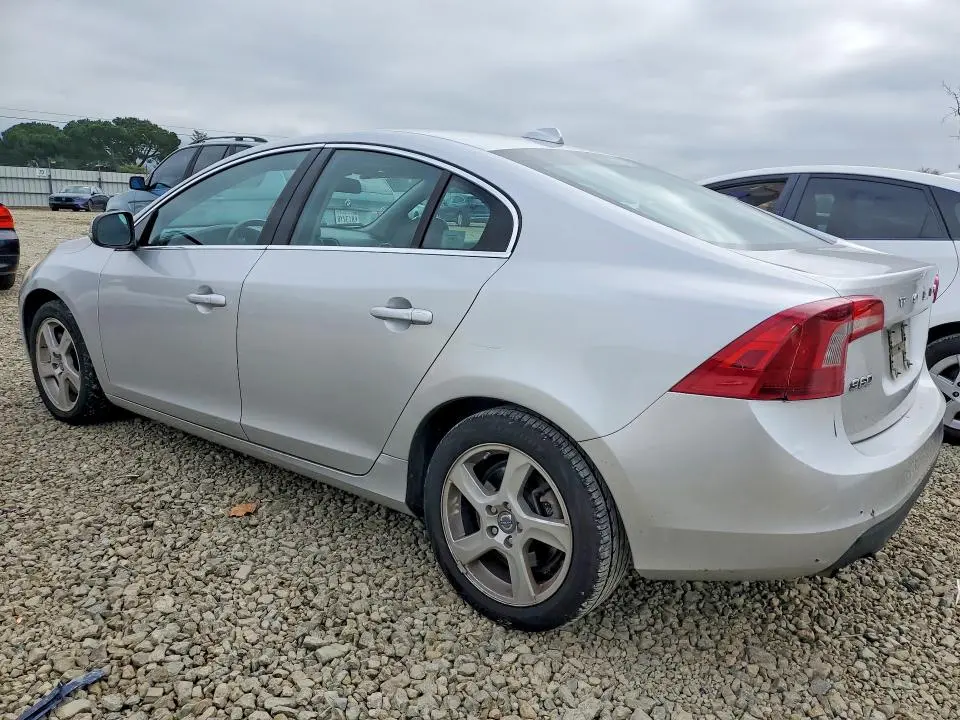 2012 VOLVO S60 T5  