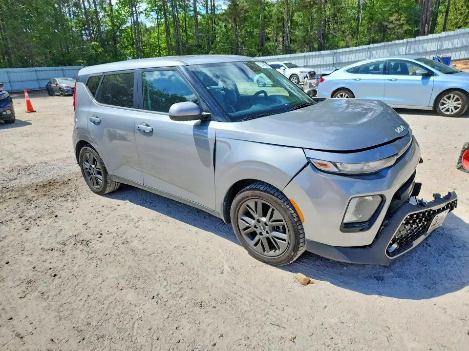 2022 KIA SOUL EX  