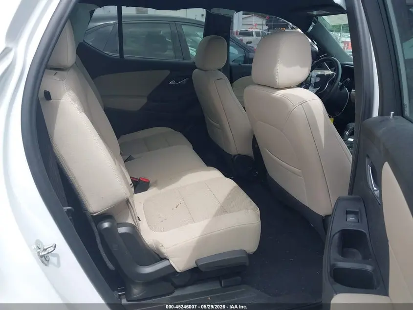 2023 CHEVROLET TRAVERSE FWD LS