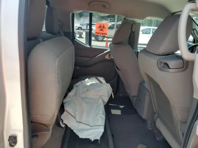 2014 NISSAN FRONTIER S  