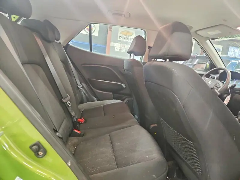 2023 HYUNDAI VENUE SE  