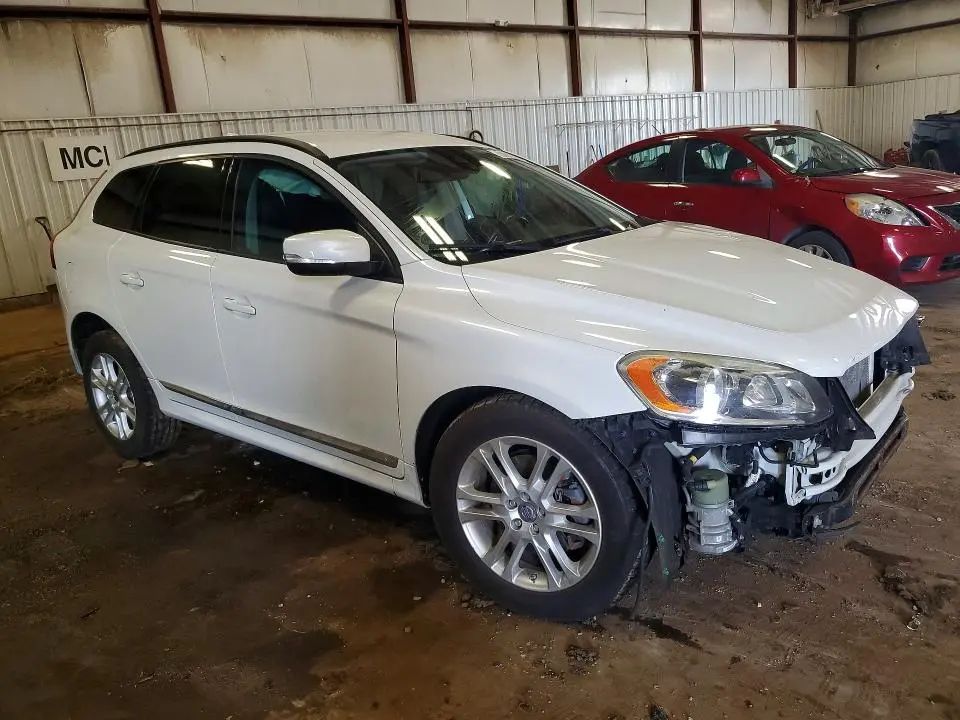 2014 VOLVO XC60 3.2  