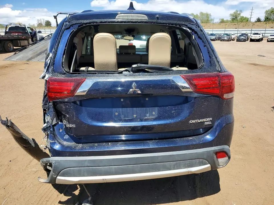 2018 MITSUBISHI OUTLANDER SE  