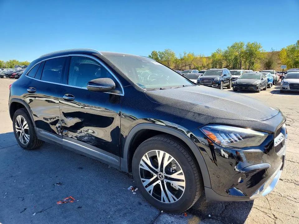 2025 MERCEDES-BENZ GLA 250 4MATIC  