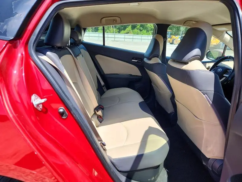 2018 TOYOTA PRIUS FOUR  