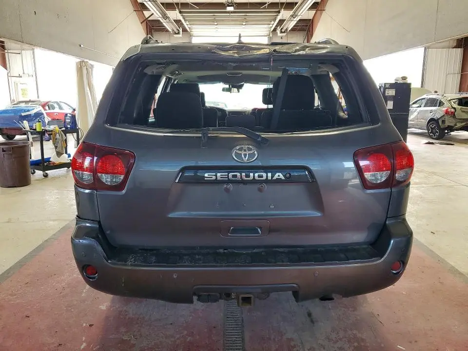 2018 TOYOTA SEQUOIA TRD SPORT  