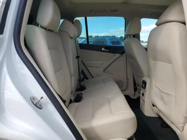 2017 VOLKSWAGEN TIGUAN WOLFSBURG  