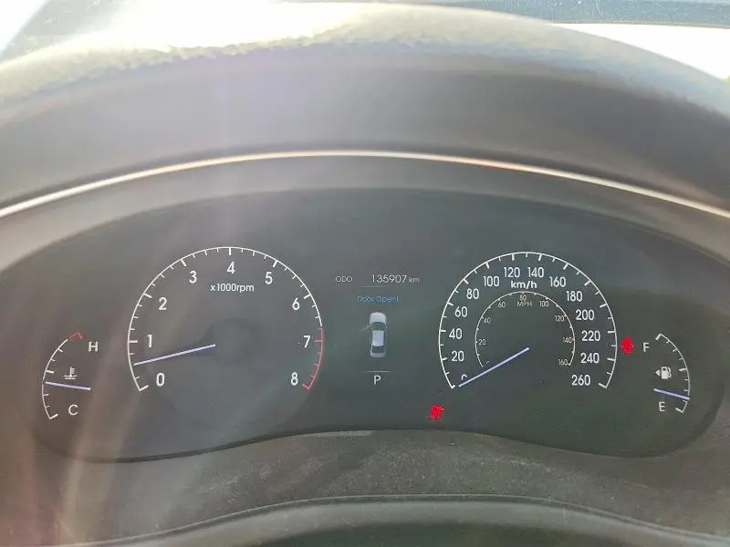 2012 HYUNDAI GENESIS 5.0L  