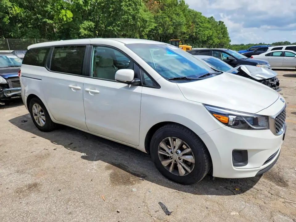 2017 KIA SEDONA LX  
