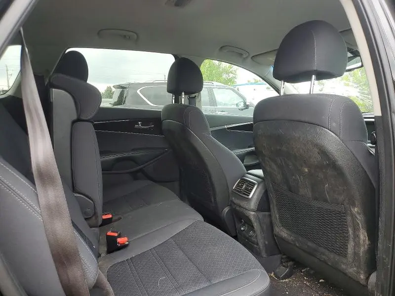 2018 KIA SORENTO LX V6  