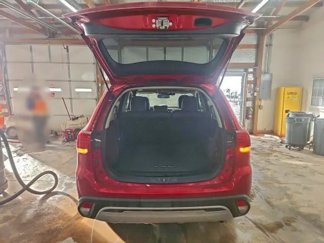 2020 MITSUBISHI OUTLANDER SE  