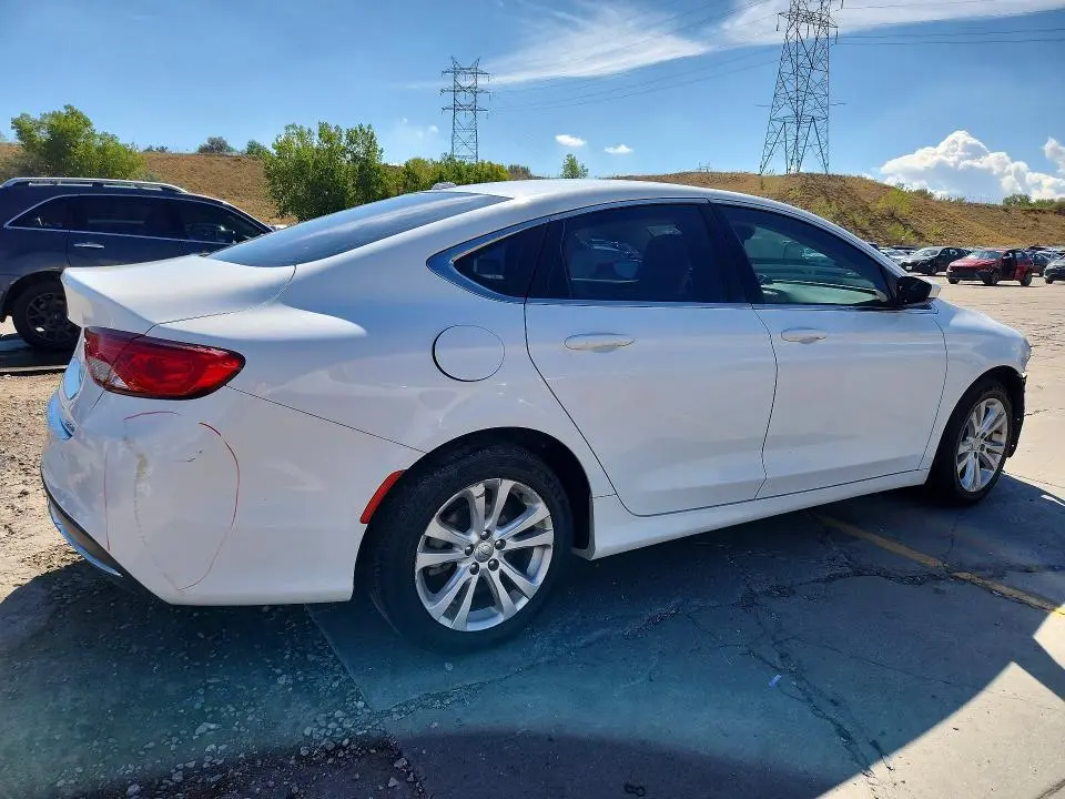 2015 CHRYSLER 200 LIMITED  
