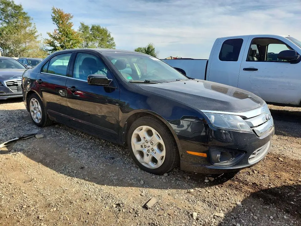 2010 FORD FUSION SE  