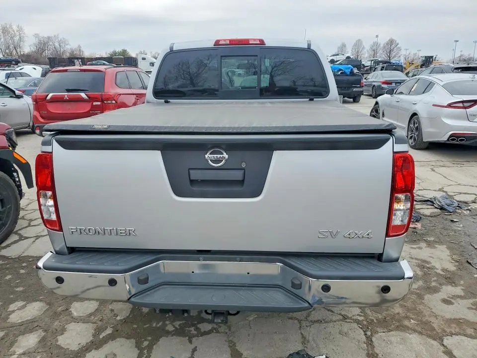 2014 NISSAN FRONTIER S  