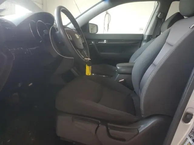 2011 KIA SORENTO BASE  
