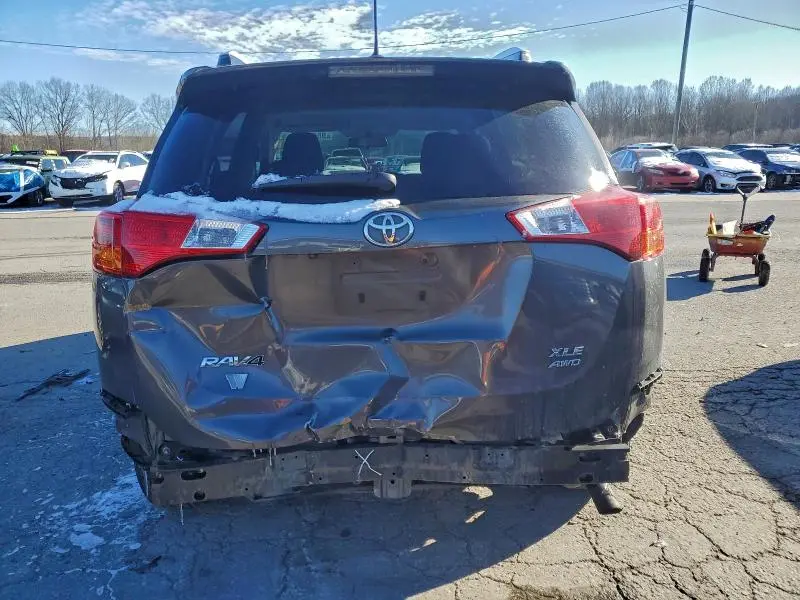 2013 TOYOTA RAV4 XLE  
