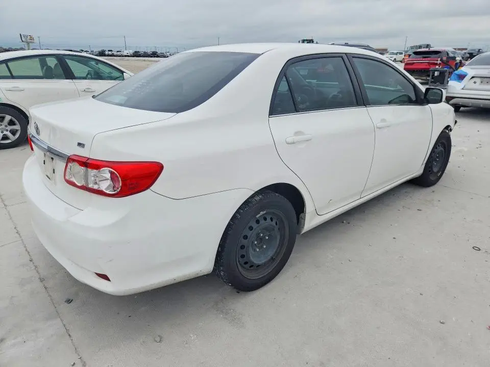 2013 TOYOTA COROLLA LE  