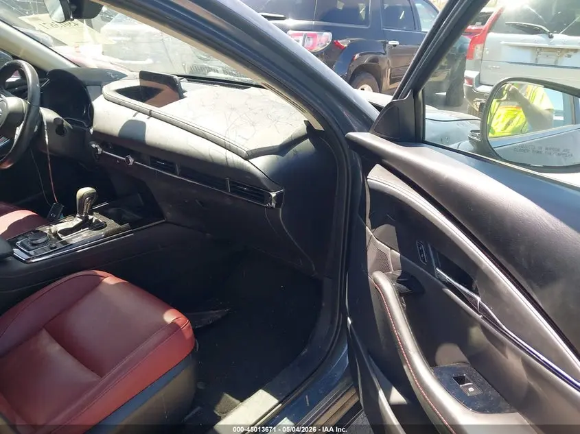 2023 MAZDA CX-30 2.5 S CARBON EDITION