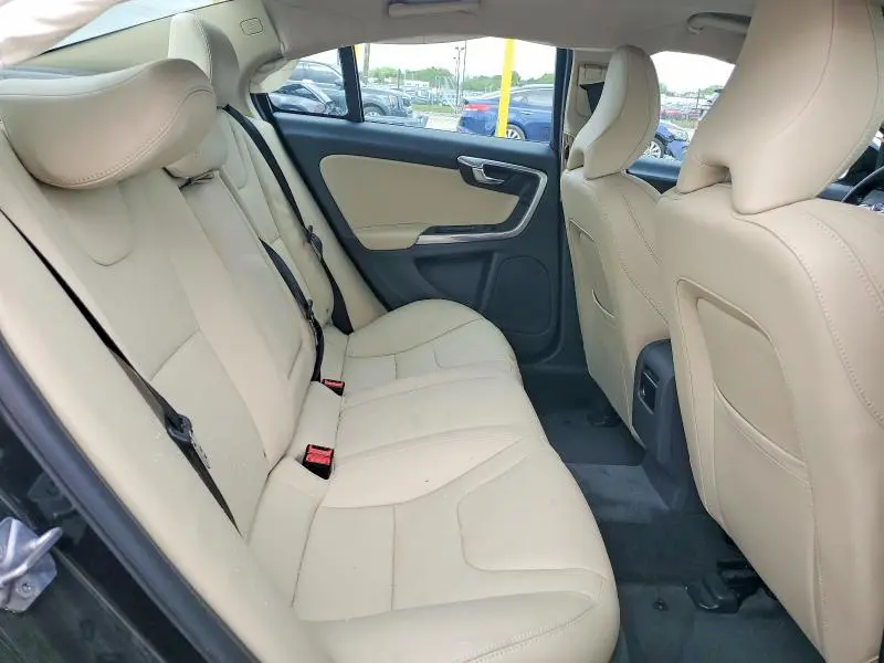 2018 VOLVO S60 DYNAMIC  