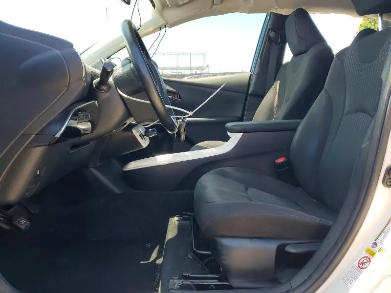 2016 TOYOTA PRIUS THREE  