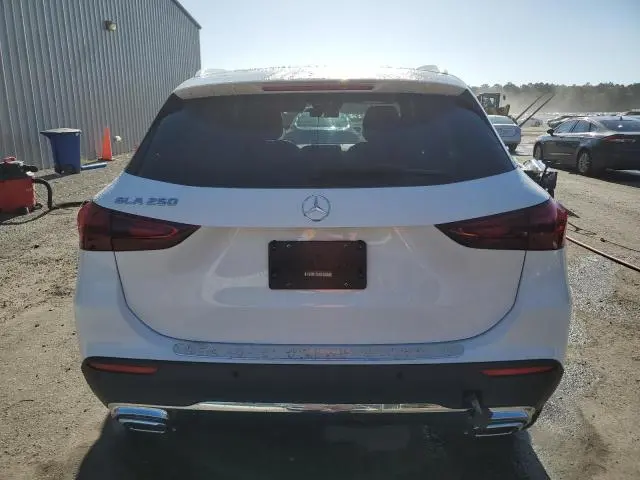 2025 MERCEDES-BENZ GLA 250  