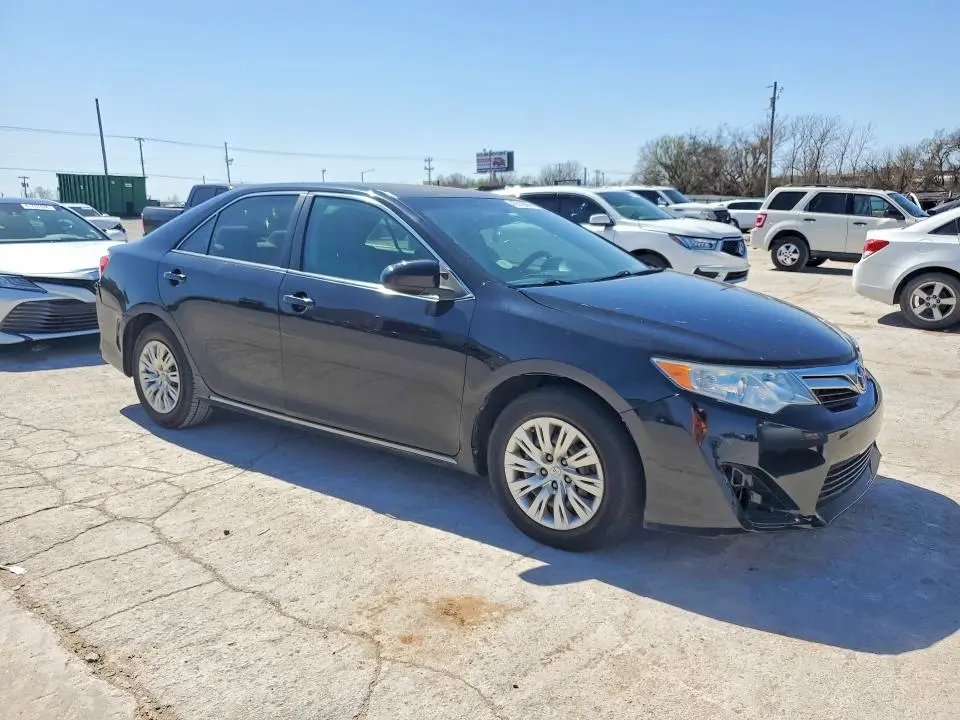 2012 TOYOTA CAMRY LE  