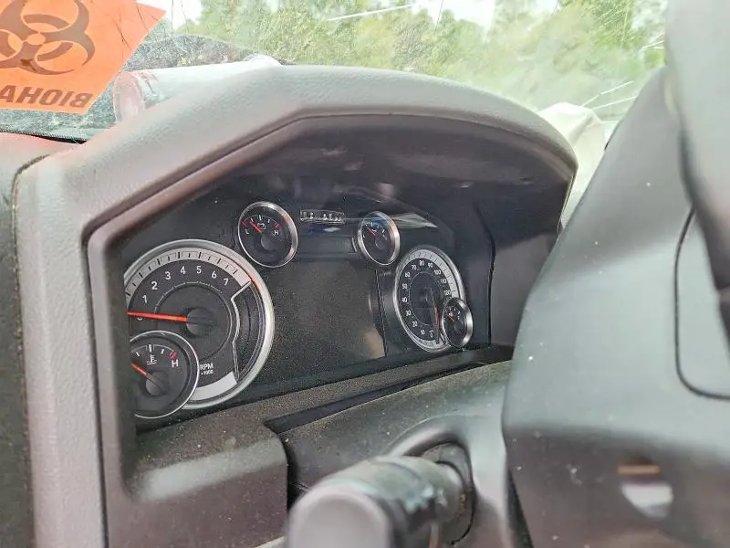 2017 RAM 1500 SLT  