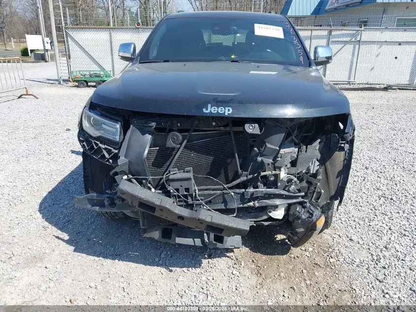 2016 JEEP GRAND CHEROKEE SUMMIT